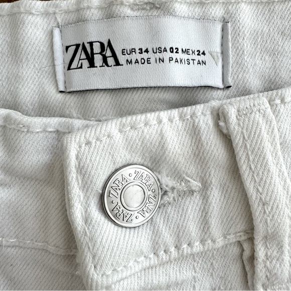ZARA WHITE MID-RISE FLARED CROPPED JEANS size 24/2 - Picture 7 of 12